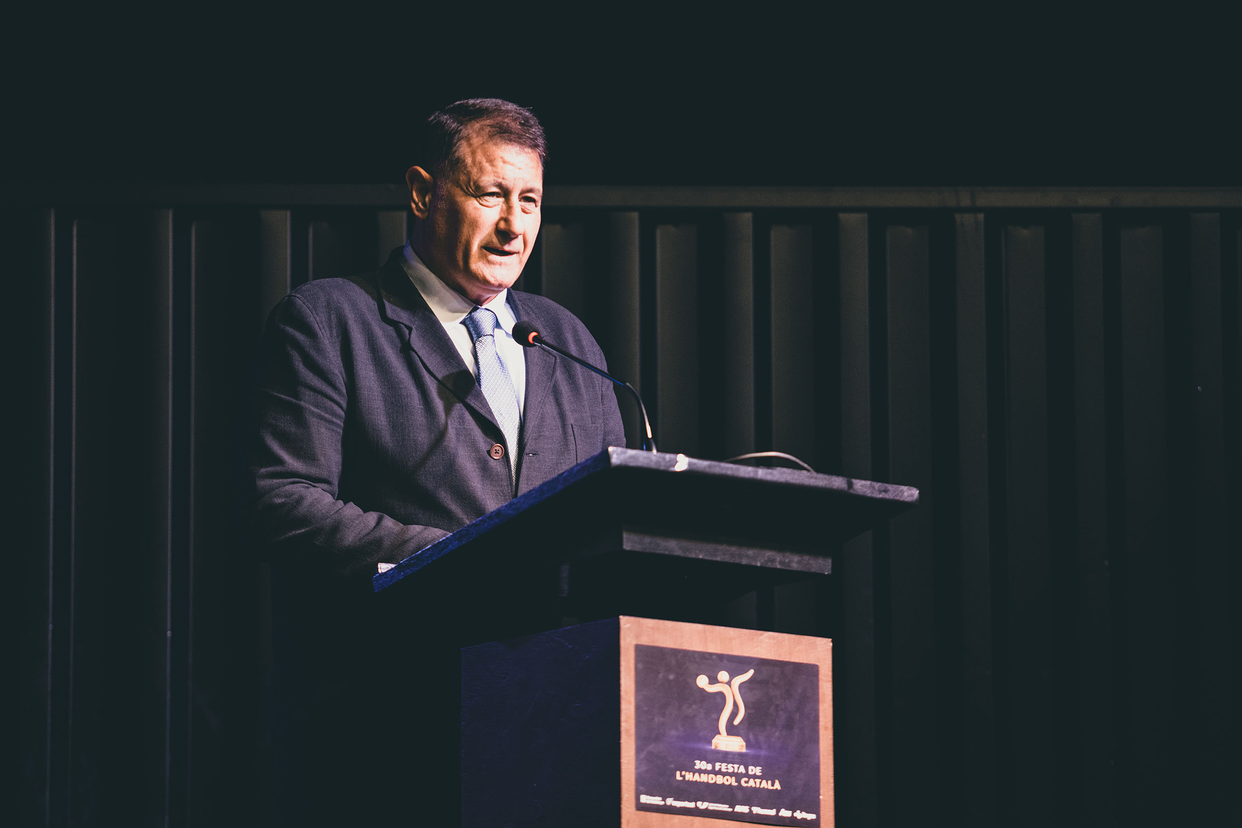 Jaume Fort: «Cataluña afronta el reto de consolidarse como referente organizativo en el balonmano con el CESA 2025»