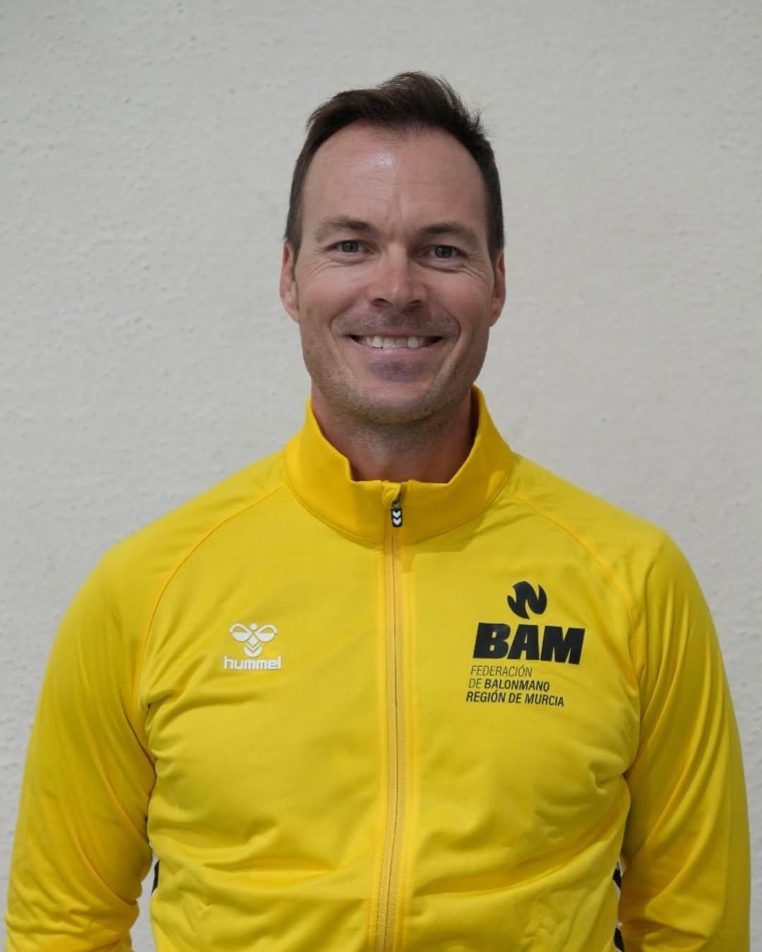 Jesús Montoya: «Competir al máximo, disfrutar y seguir creciendo: el CESA como motor del balonmano murciano»